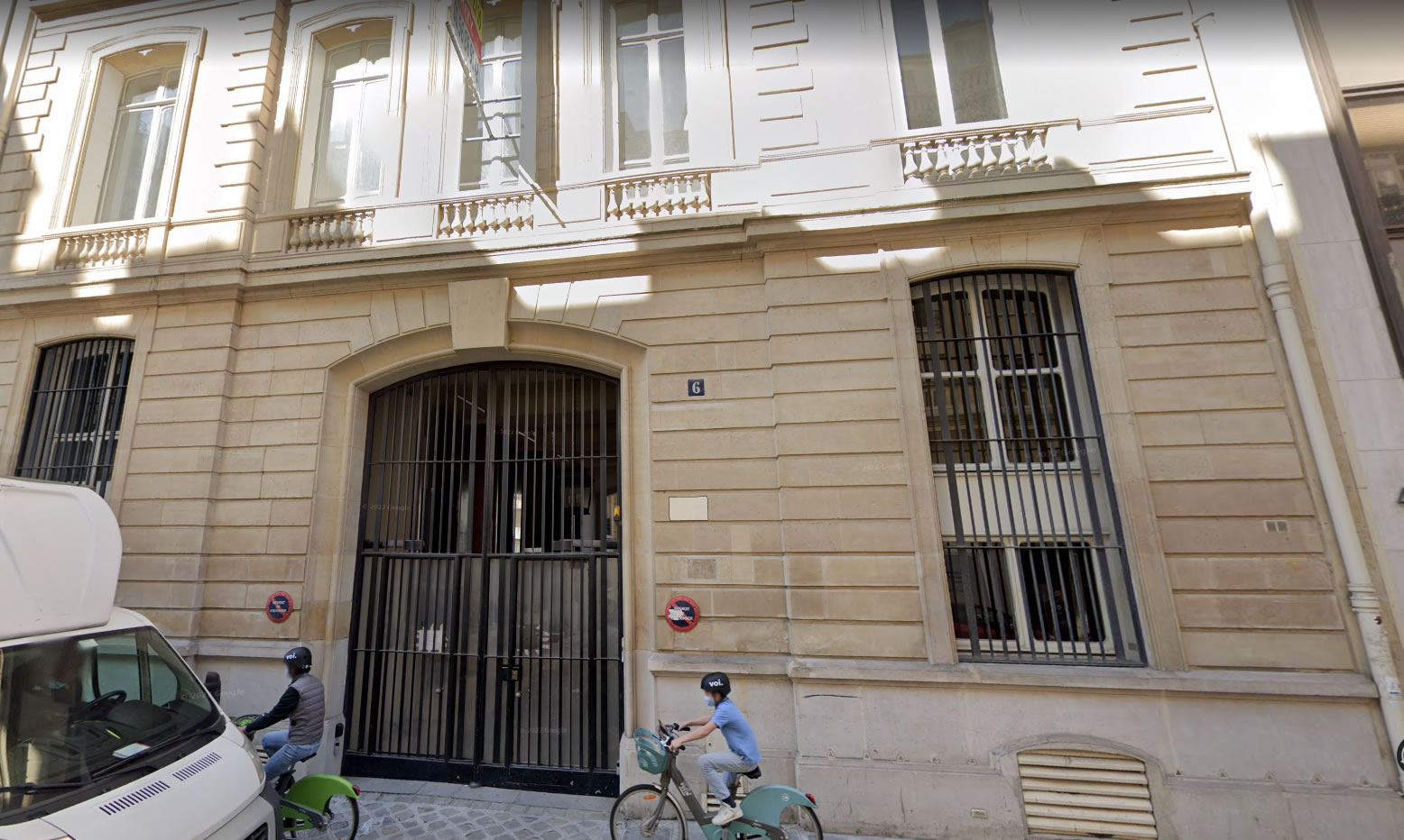 6 rue de PanthièvreParis 8ème